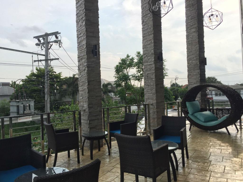 Anna-Nava Pakkret Hotel Nonthaburi Extérieur photo